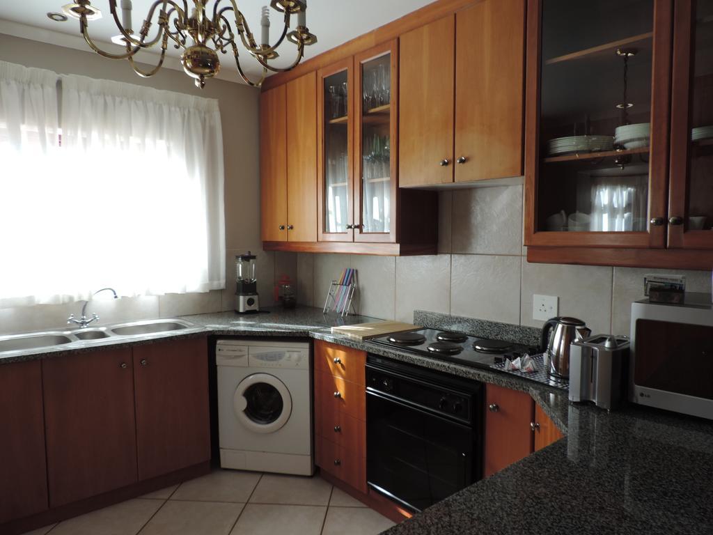 Milkwood Lodge Hermanus Extérieur photo